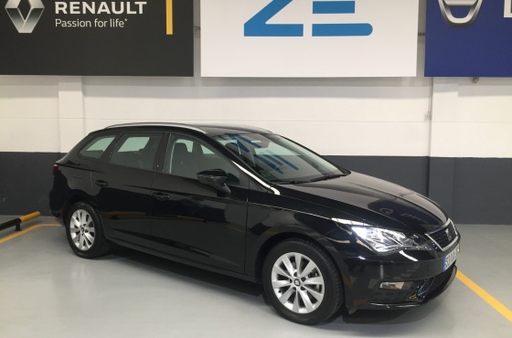 Seat Leon ST 1.6 TDI 115 STYLE - STAND QUEIROS - RENAULT