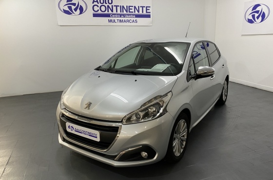Peugeot  PureTech 5p Style - Auto Continente - Centro