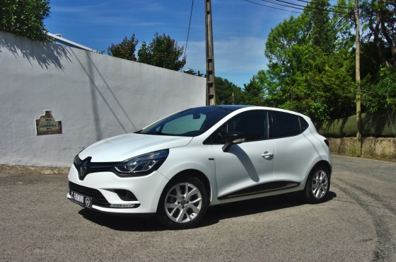 Renault Clio 1.5 dCi Limited T/Panorâmico - Carlos Firmino,