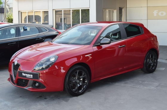 Alfa Romeo Giulietta Veloce 1.6 JTDM - Fornova Matosinhos