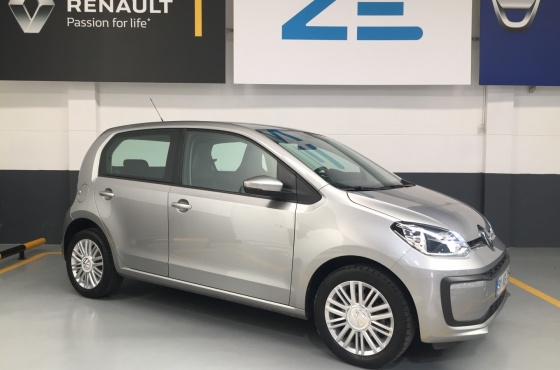 Vw Up 1.0 BMT Move - STAND QUEIROS - RENAULT