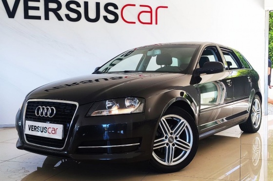 Audi A3 sportback 1.6 TDi Sport - VERSUSCAR