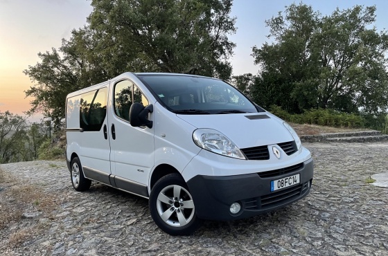 Renault Trafic 2.0 dci 115 pak clima - Carlos & Manuel Dias