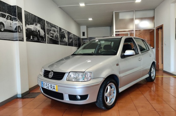 Vw Polo 1.0Confortline - STAND CAPELO