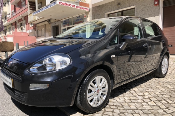 Fiat Punto Garantia - Financiamento - Santos & Saraiva -