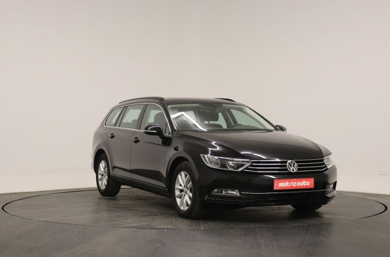 Vw Passat variant 1.6 TDI Confortline - Matrizauto - O