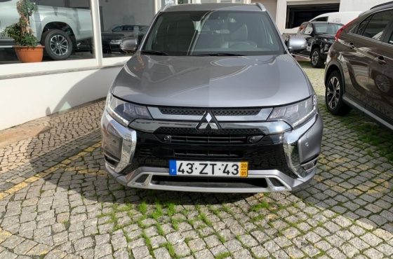 Mitsubishi Outlander 2.4 PHEV Instyle - Cameirinha