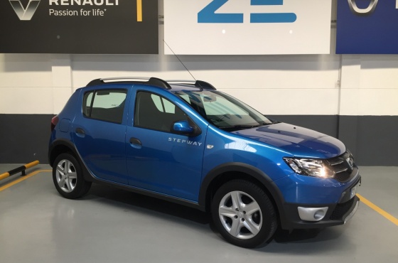 Dacia Sandero 1.5 DCI STEPWAY - STAND QUEIROS - RENAULT