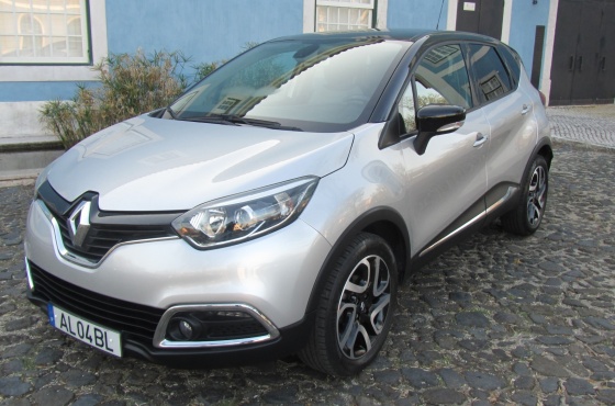 Renault Captur 0.9TCE EXCLUSIVE - Stand de automoveis