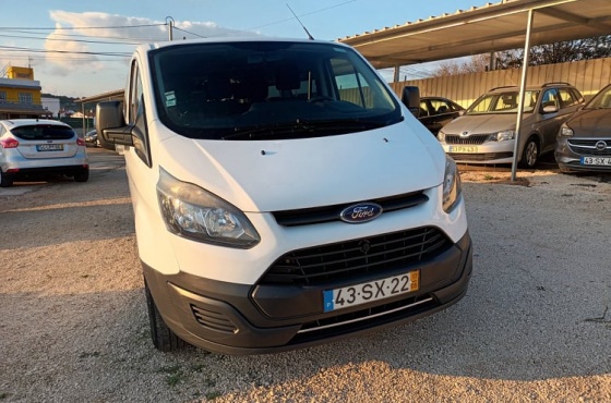 Ford Transit Custom - Auto D. Henrique - Com. de Veiculos