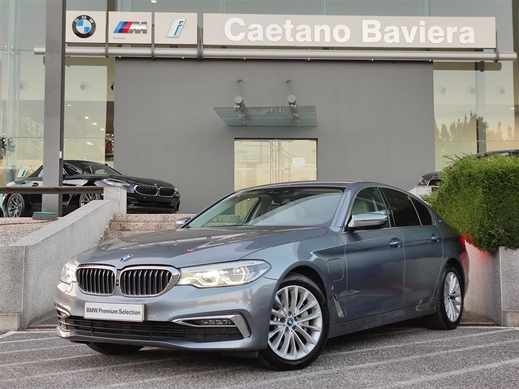  BMW Série e iPerformance Line Luxury