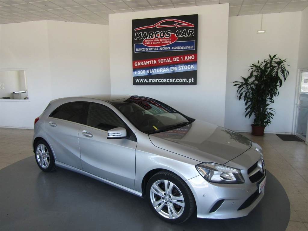  Mercedes-Benz Classe A A 200 Urban 136cv