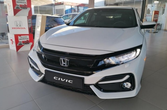 Honda Civic 1.0 i-VTEC Elegance - Cameirinha