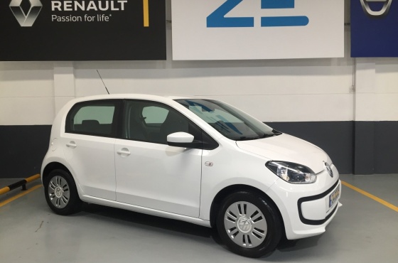 Vw Up 1.0 BlueMotion - STAND QUEIROS - RENAULT