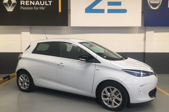 Renault ZOE Limited 40 R110 - STAND QUEIROS - RENAULT