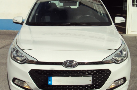 Hyundai i CRDI Access 75cv - AUTO SIMPATIA LDA