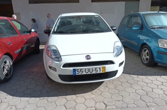 Fiat Punto 1.2 - Auto D. Henrique - Com. de Veiculos