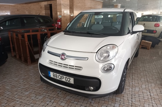 Fiat 500L 1.3 - Auto D. Henrique - Com. de Veiculos