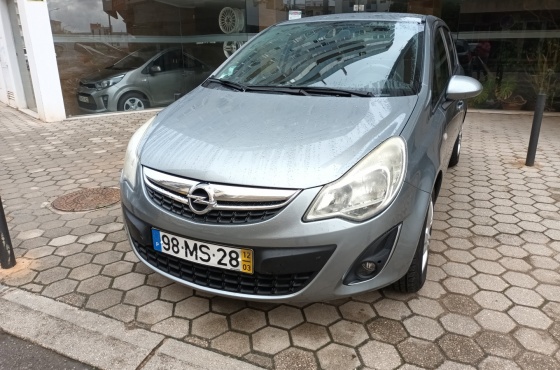 Opel Corsa 1.2 - Auto D. Henrique - Com. de Veiculos