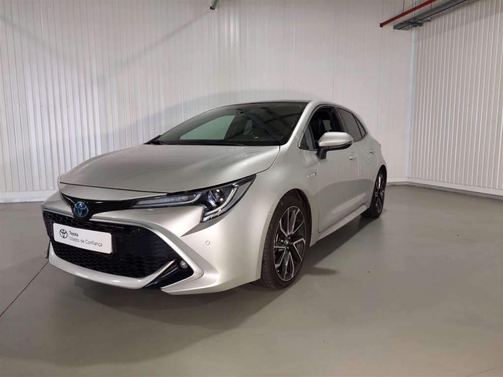  Toyota Corolla 2.0 Hybrid Dynamic Force Luxury Black