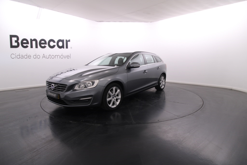  Volvo V60 D2 Momentum Cx. Aut. 120cv