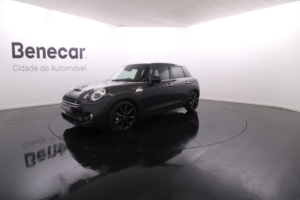  MINI Cooper SD 2.0 Cx. Aut 170cv GPS / Vidros