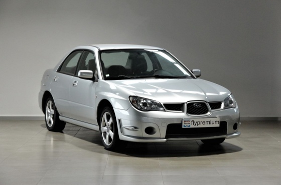 Subaru Impreza - Flypremium Automoveis Lda