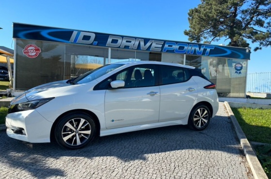 Nissan Leaf Tekna - Drive Point