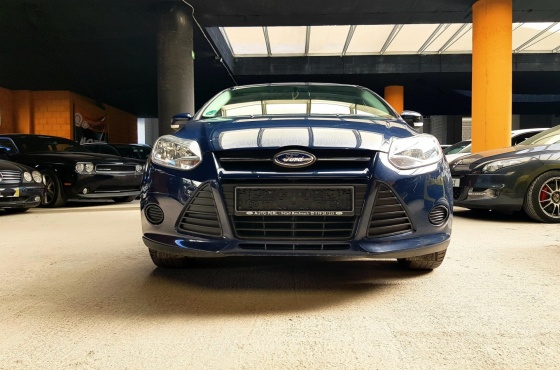 Ford Focus SW EcoBoost Ambiente - Laranjeiras Motors Lda.