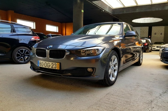 BMW  d Touring Line Sport - Laranjeiras Motors Lda.