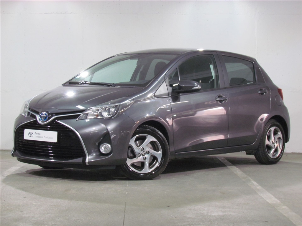  Toyota Yaris 1.5 Híbrido Comfort+Pack Style