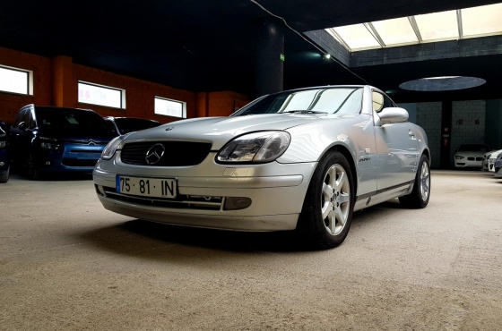 Mercedes-Benz SLK 200 Kompressor - Laranjeiras Motors Lda.