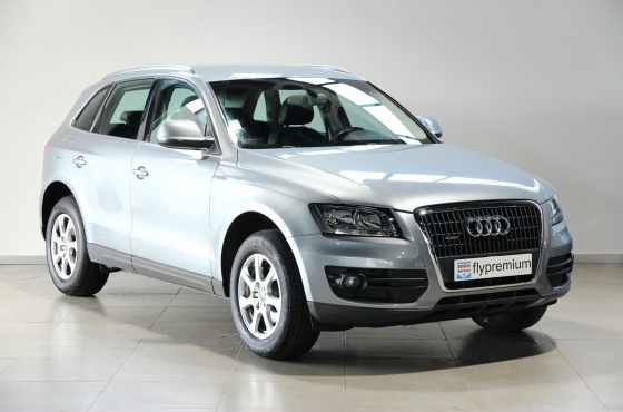 Audi Q5 2.0 TDi Quattro - Flypremium Automoveis Lda