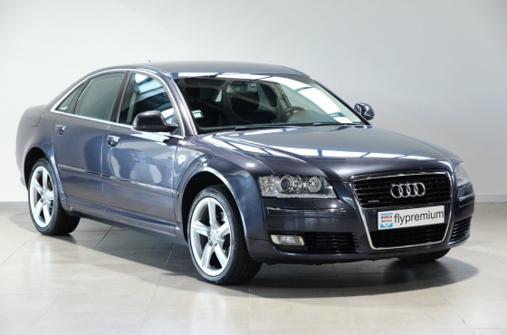 Audi A8 3.0 TDi V6 Quattro - Flypremium Automoveis Lda