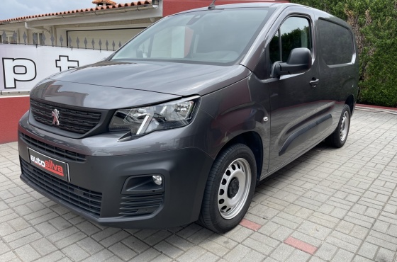 Peugeot Partner 1.6 HDI XL LONGA VAN 3 LUGARES 100CV - Stand