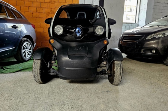 Renault Twizy 80 Technic - Laranjeiras Motors Lda.