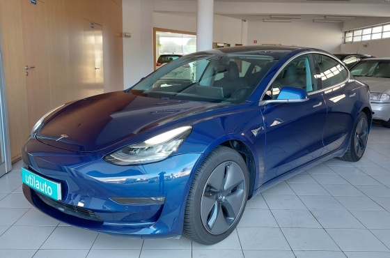 Tesla 3 Long-Range Dual Motor AWD - Stand UtilAuto